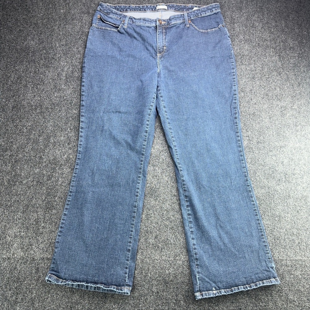 Lee Womens 22W Medium Wash Bootcut Jeans Lower on the Waist Stretch 3080366